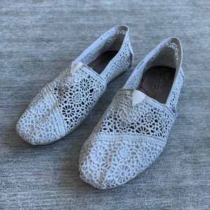 Silverlace lace Toms